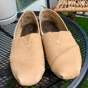 TOMS Women Leather Alpargata Size 7